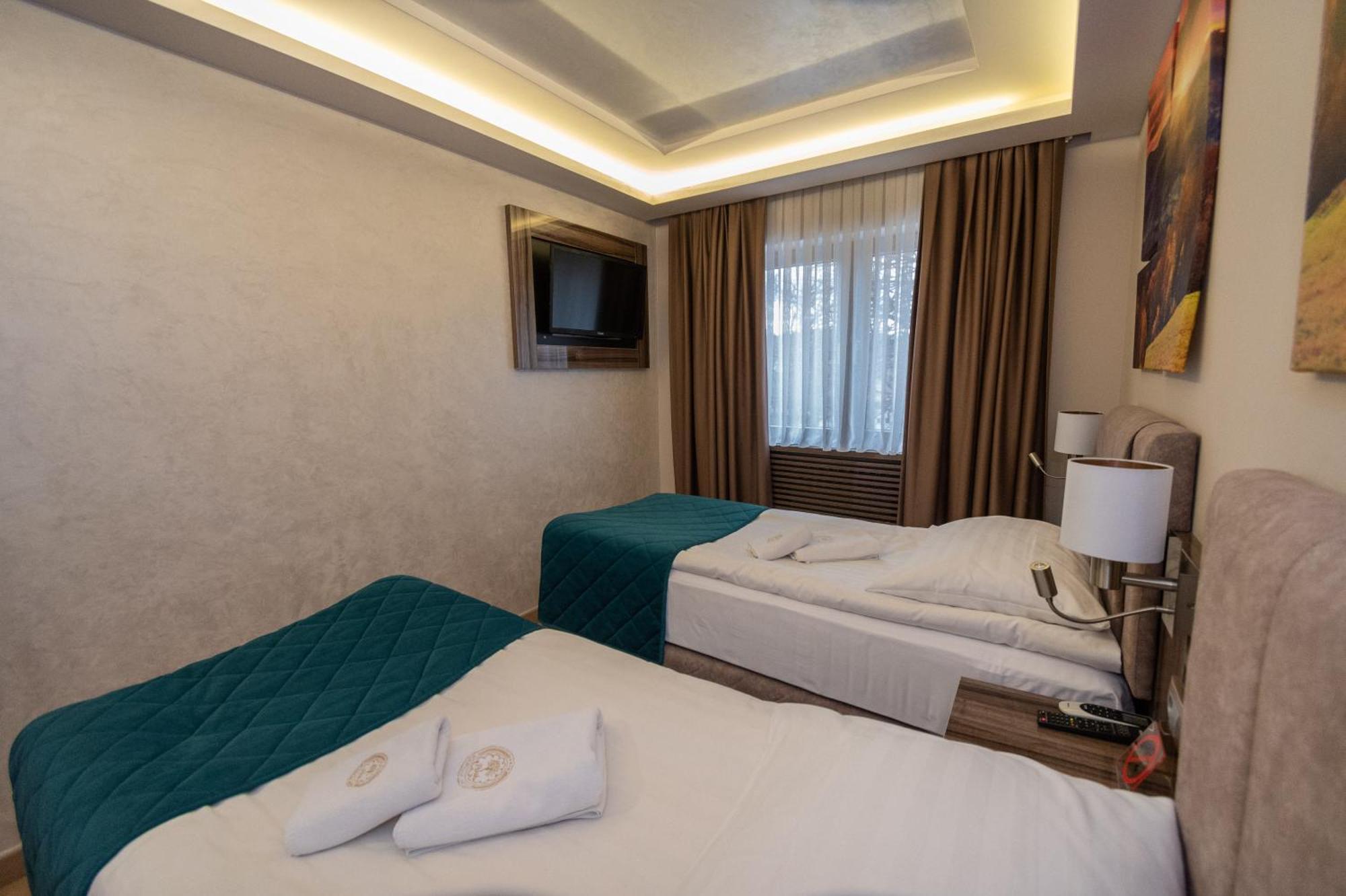 Hotel Park Srebrenik Bagian luar foto