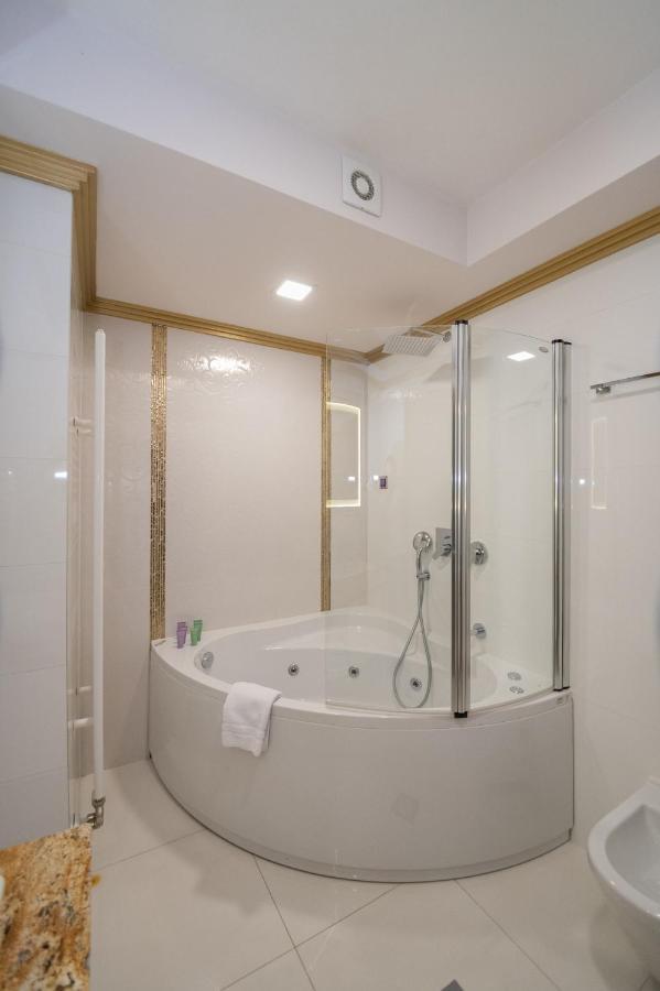 Hotel Park Srebrenik Bagian luar foto